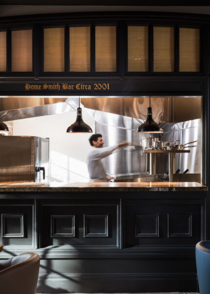 Old Mill Toronto Hotel, Canto